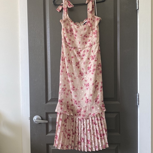 Lulus “Terrace Views” Taupe Floral Dress - Picture 3 of 5